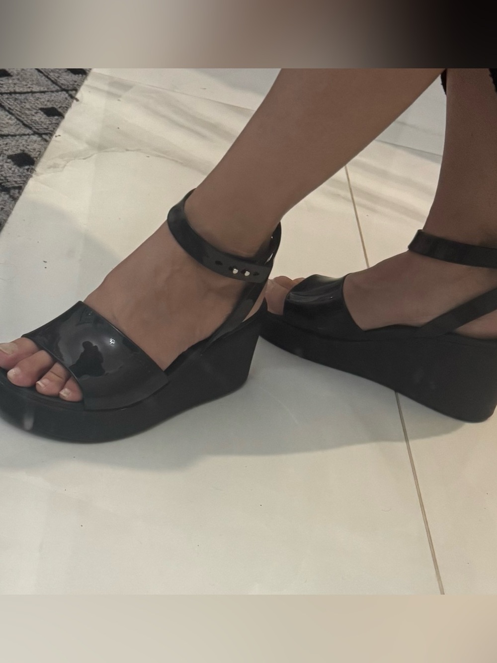 CROCS Black Patent Platform Ankle-Strap Sandals - Women 6